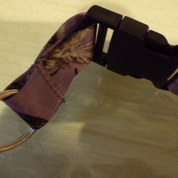 REALTREE APC LANYARD Keychain with Removable Clasp - Lavender NWOT - Picture 3 of 5